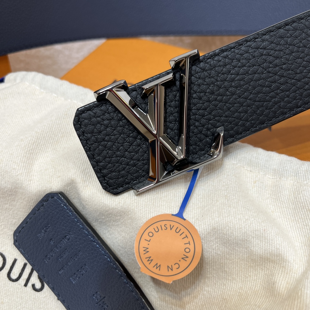 Louis Vuitton LV Men's Reversible Belt