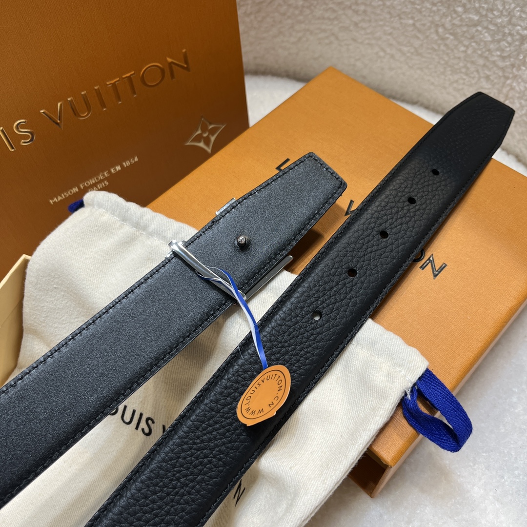 Louis Vuitton LV Men's Reversible Togo Leather Belt