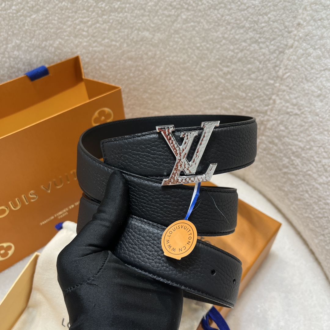 Louis Vuitton LV Men's Reversible Togo Leather Belt