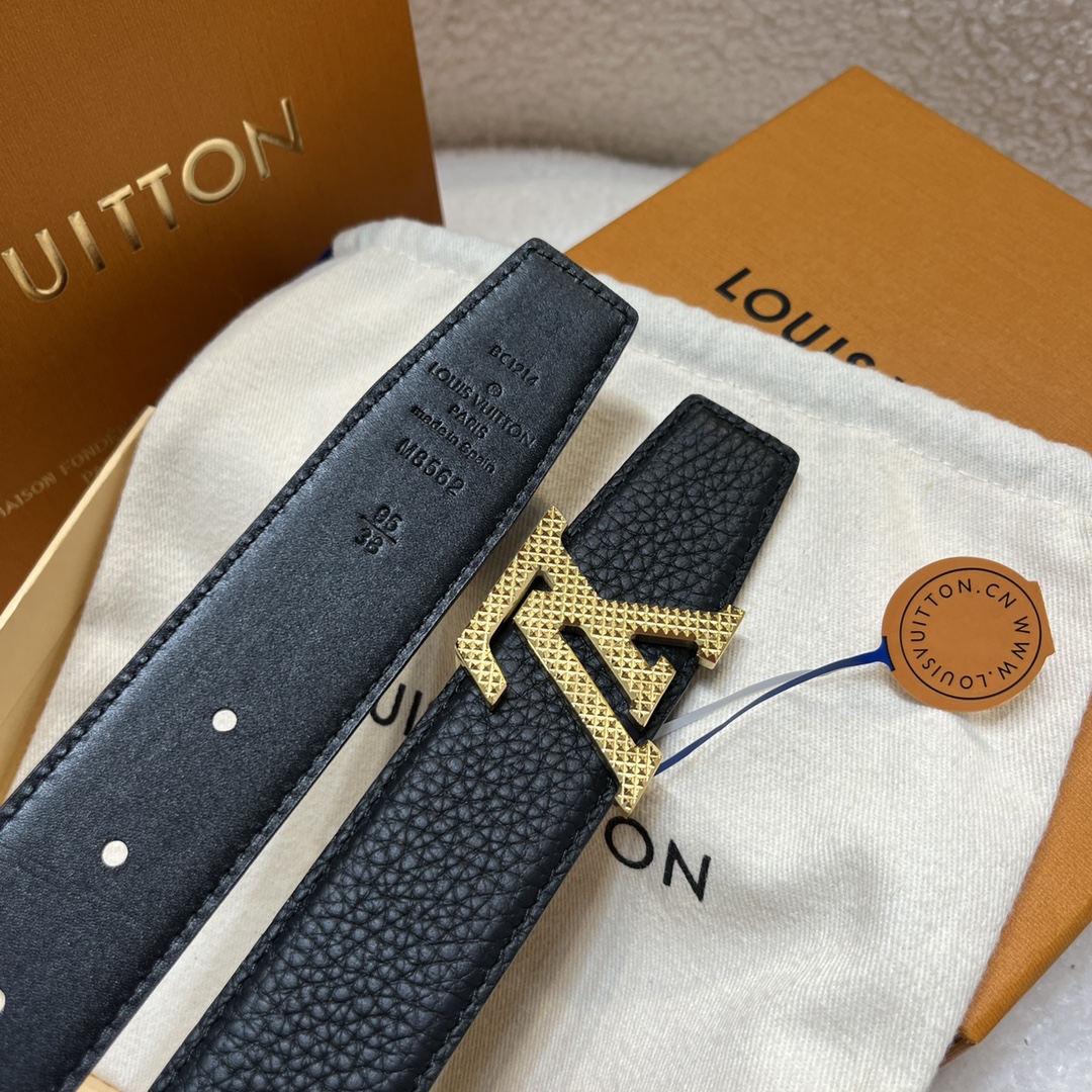 Louis Vuitton LV Men's Reversible Togo Leather Belt