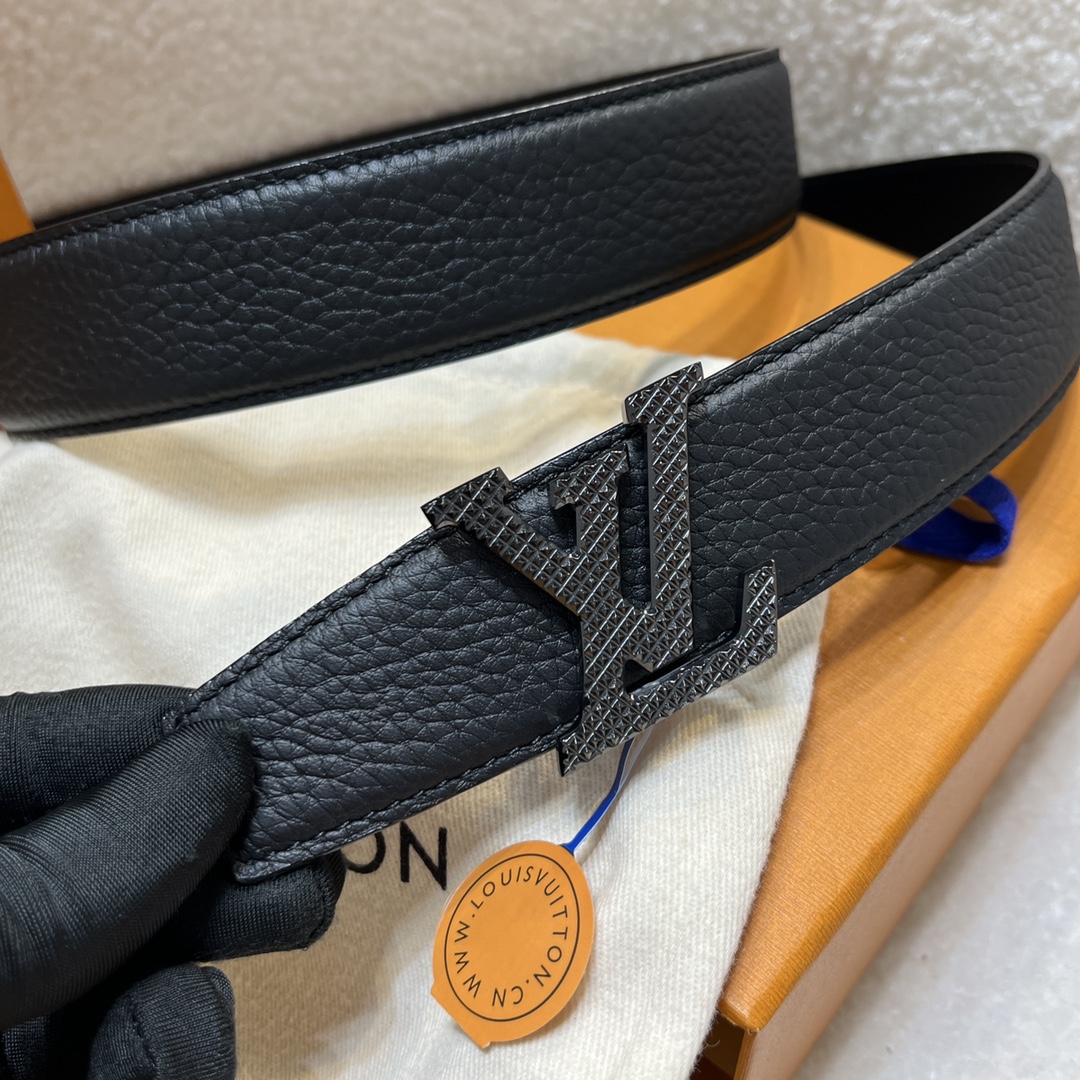 Louis Vuitton LV Men's Reversible Togo Leather Belt