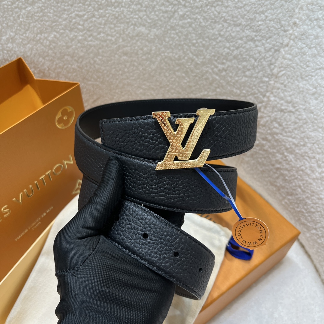 Louis Vuitton LV Men's Reversible Togo Leather Belt