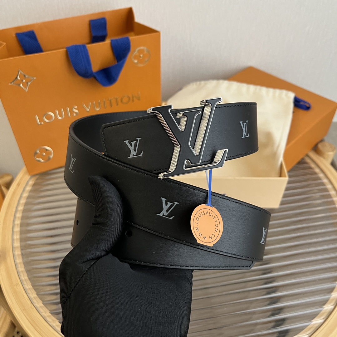 Louis Vuitton (LV) New Selection Belt