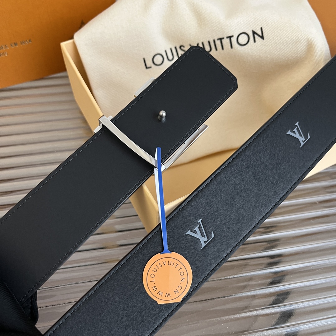 Louis Vuitton (LV) New Selection Belt