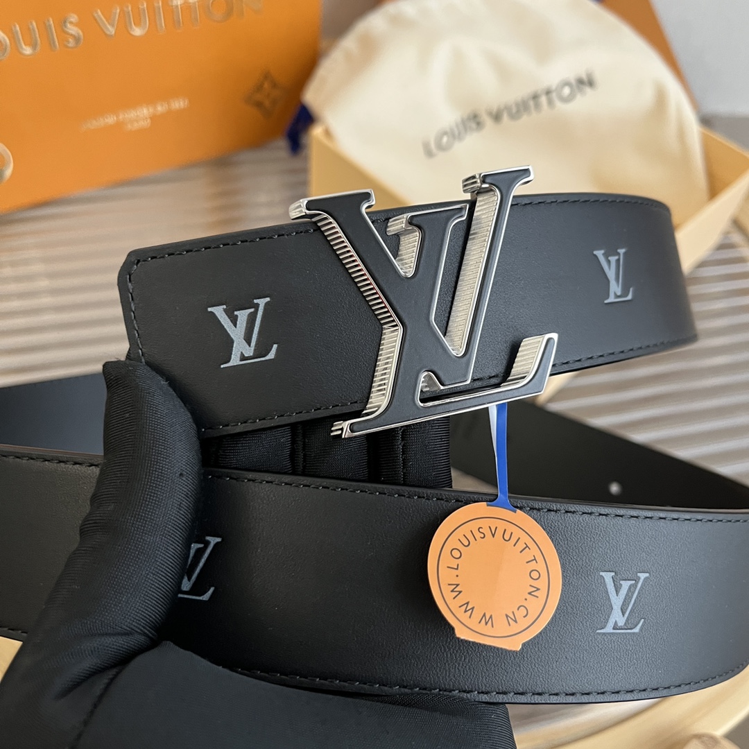 Louis Vuitton (LV) New Selection Belt