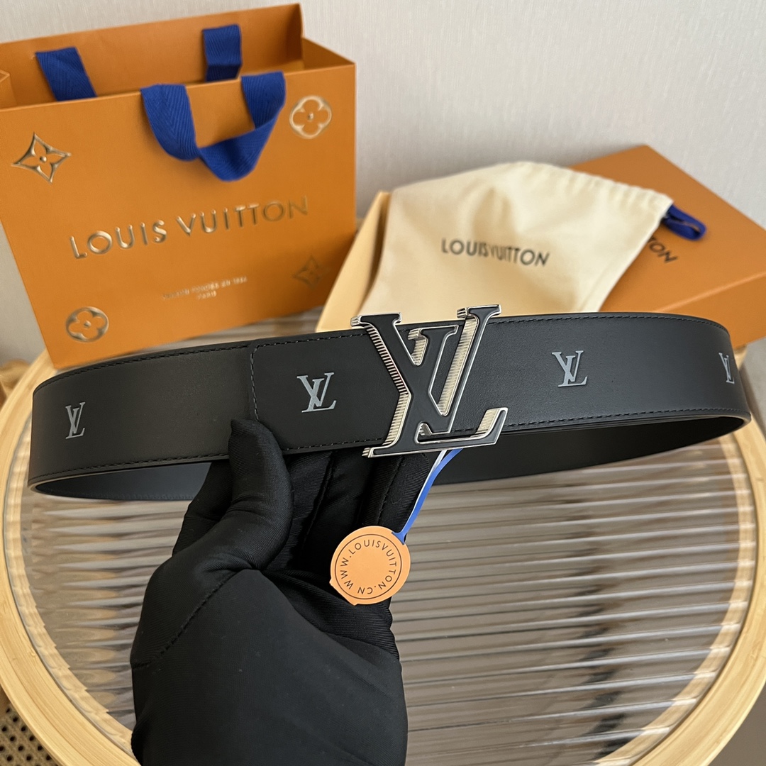 Louis Vuitton (LV) New Selection Belt