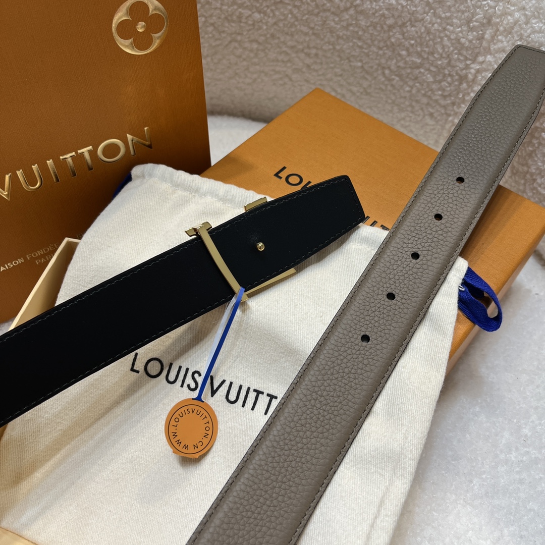 Louis Vuitton LV Men's Reversible Togo Leather Belt