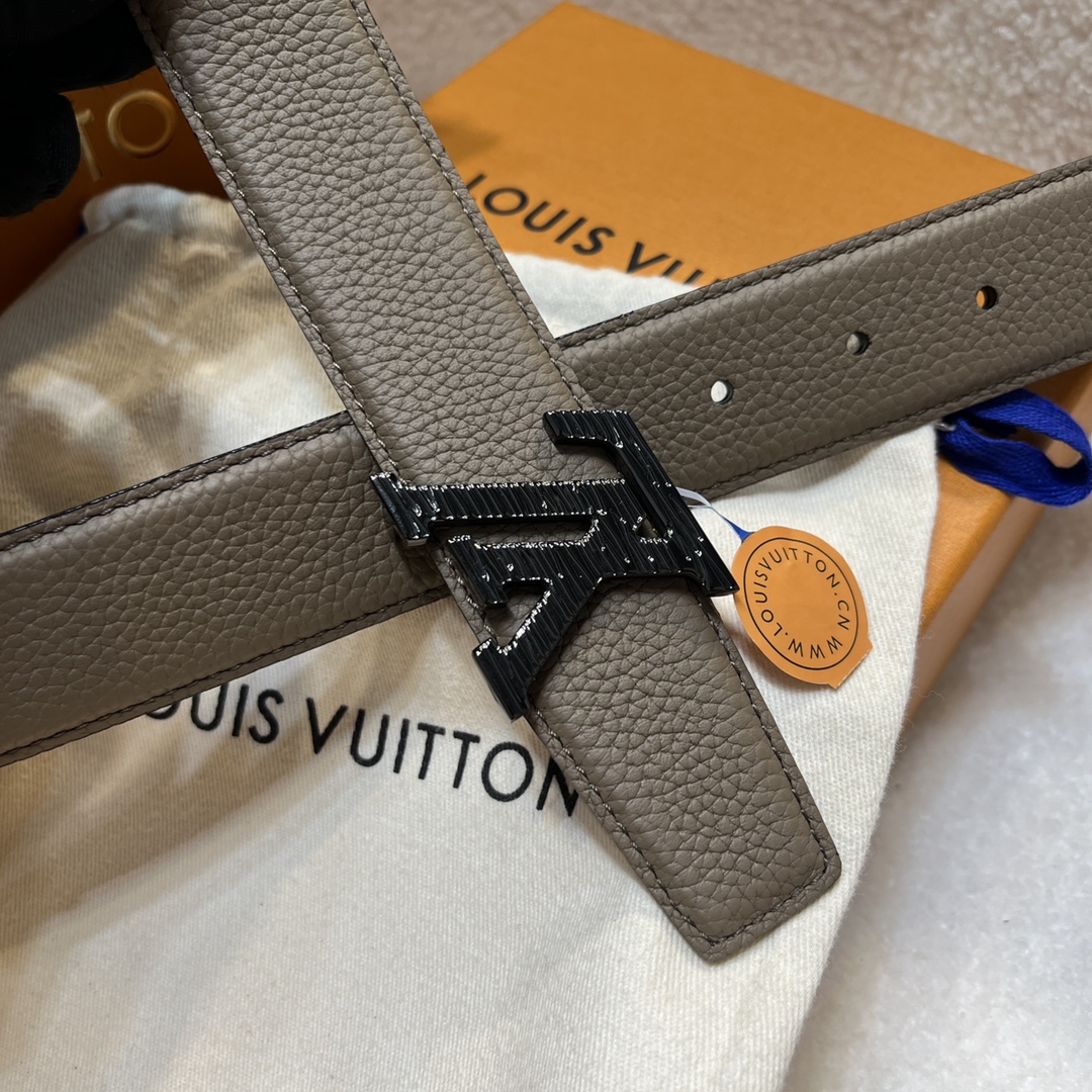 Louis Vuitton LV Men's Reversible Togo Leather Belt