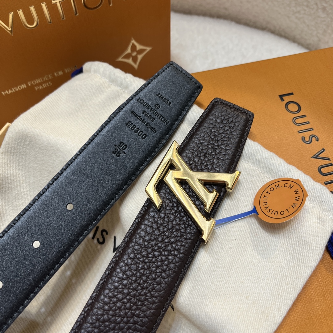 Louis Vuitton LV Men's Reversible Togo Leather Belt