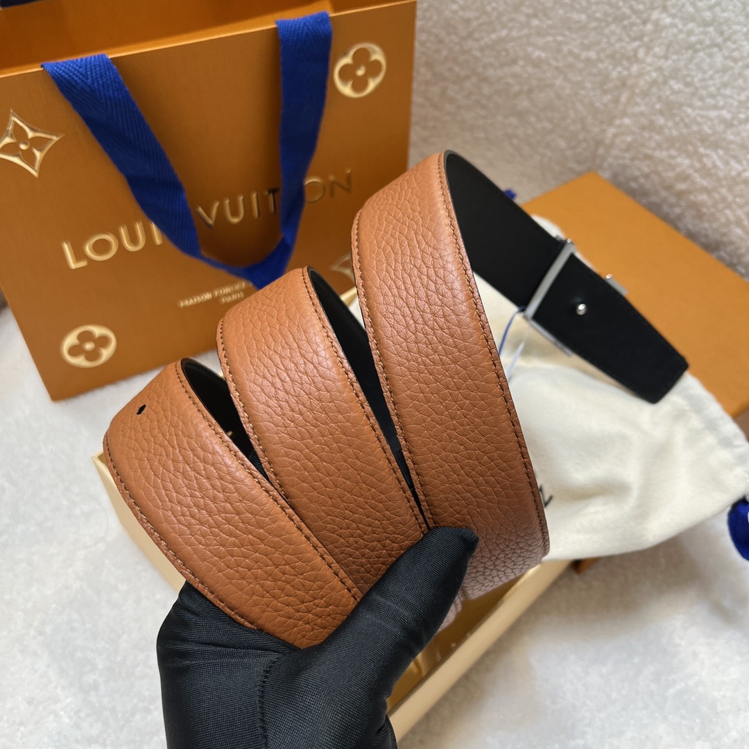 Louis Vuitton LV Men's Reversible Togo Leather Belt