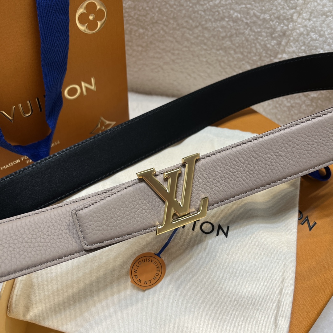 Louis Vuitton LV Men's Reversible Togo Leather Belt