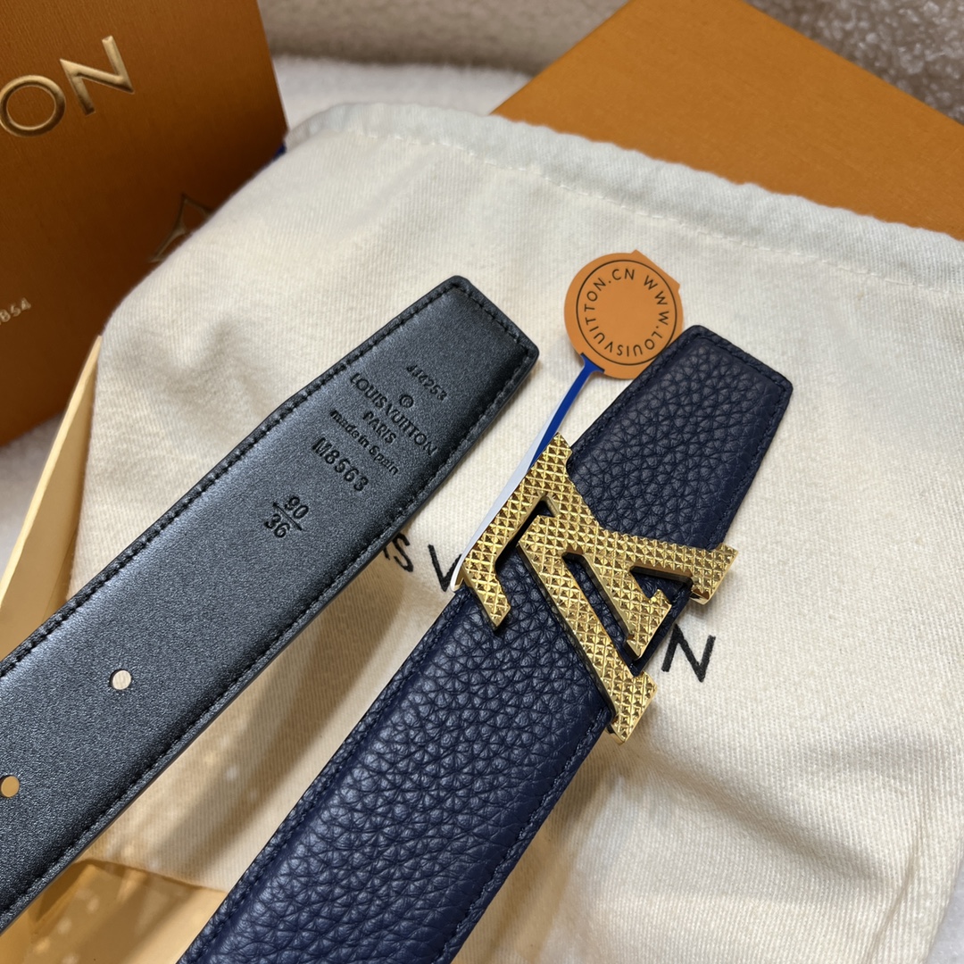 Louis Vuitton LV Men's Reversible Togo Leather Belt