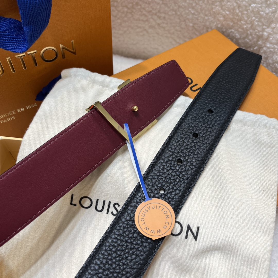 Louis Vuitton LV Men's Reversible Togo Leather Belt