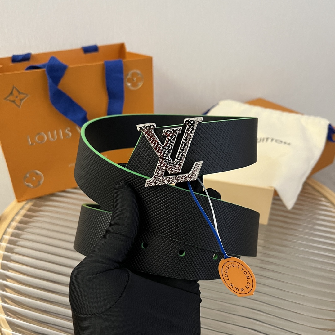 Louis Vuitton LV Men's Casual Reversible Belt