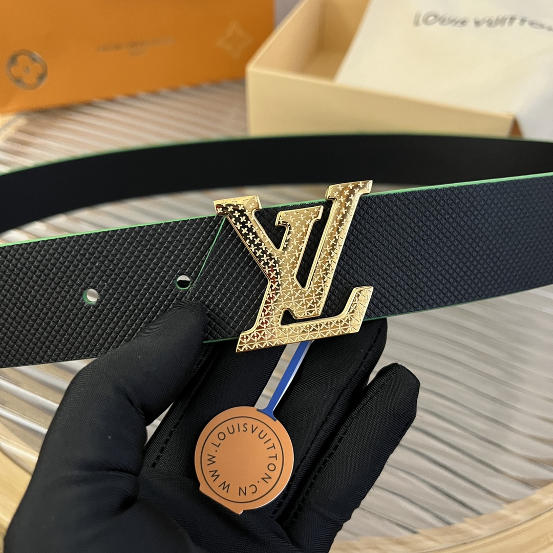 Louis Vuitton LV Men's Casual Reversible Belt