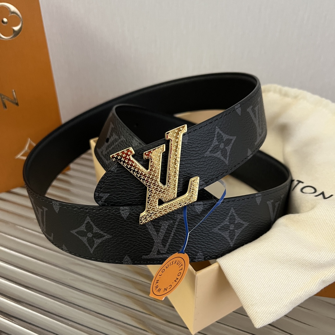 Louis Vuitton LV Men's Casual Reversible Belt