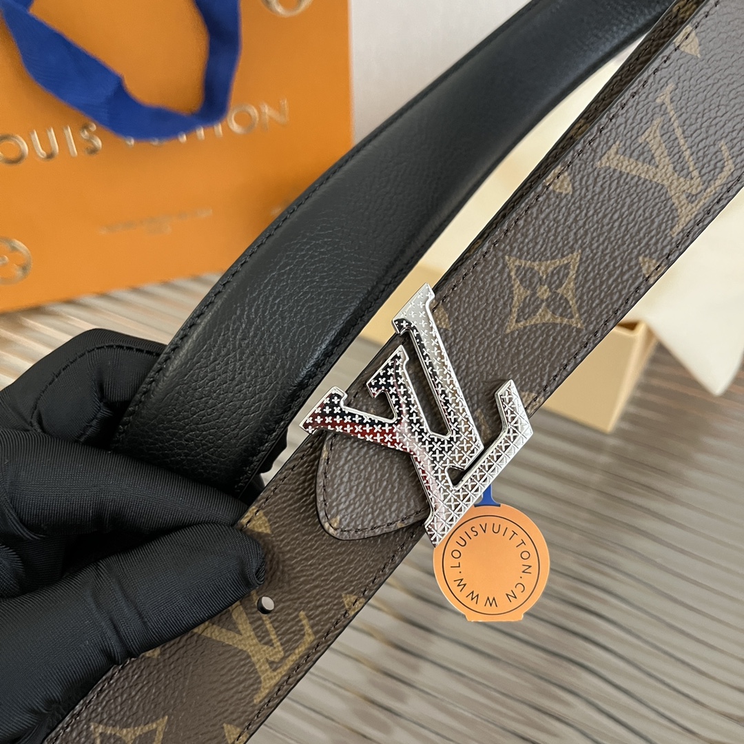 Louis Vuitton LV Men's Casual Reversible Belt