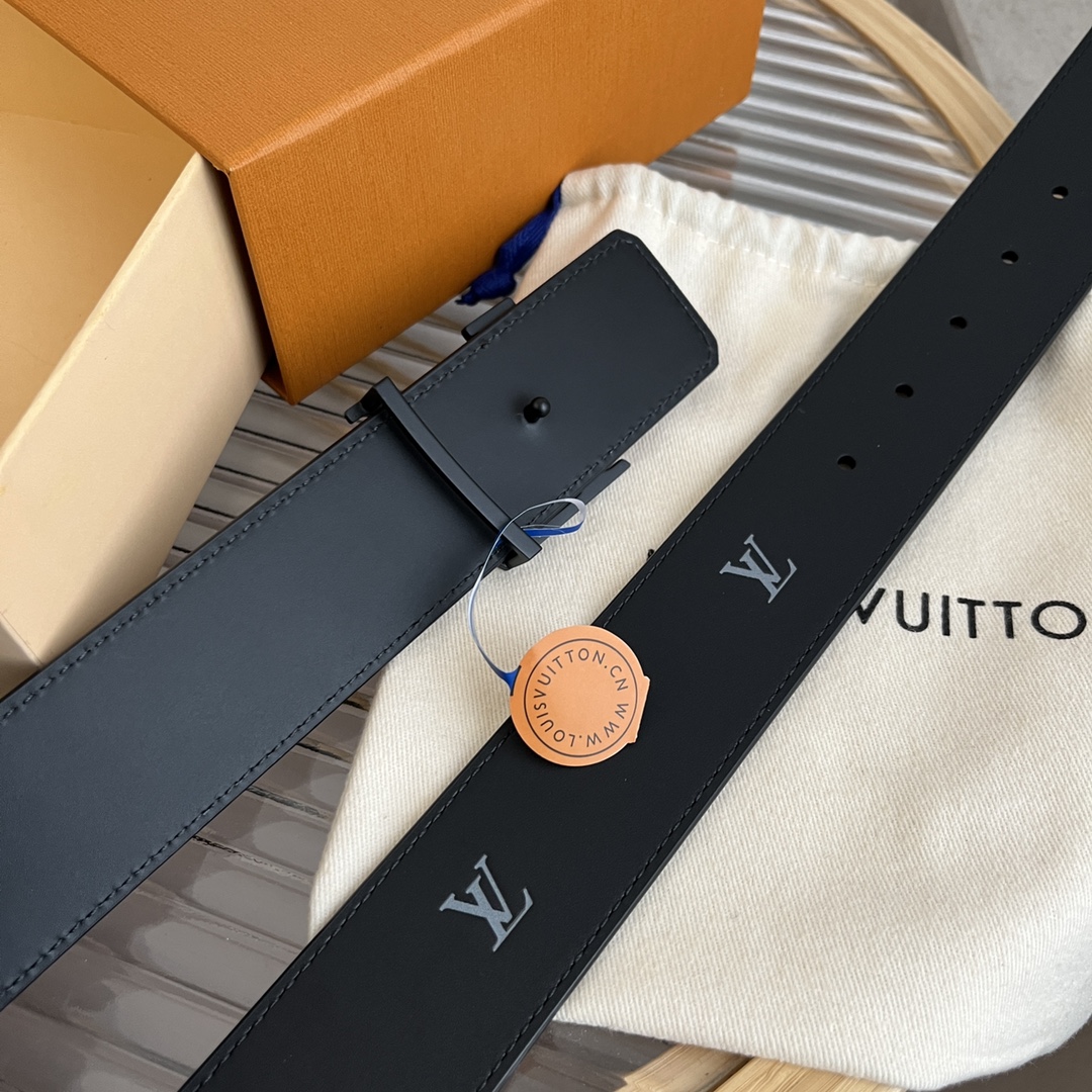 Louis Vuitton LV Premium Reversible Belt