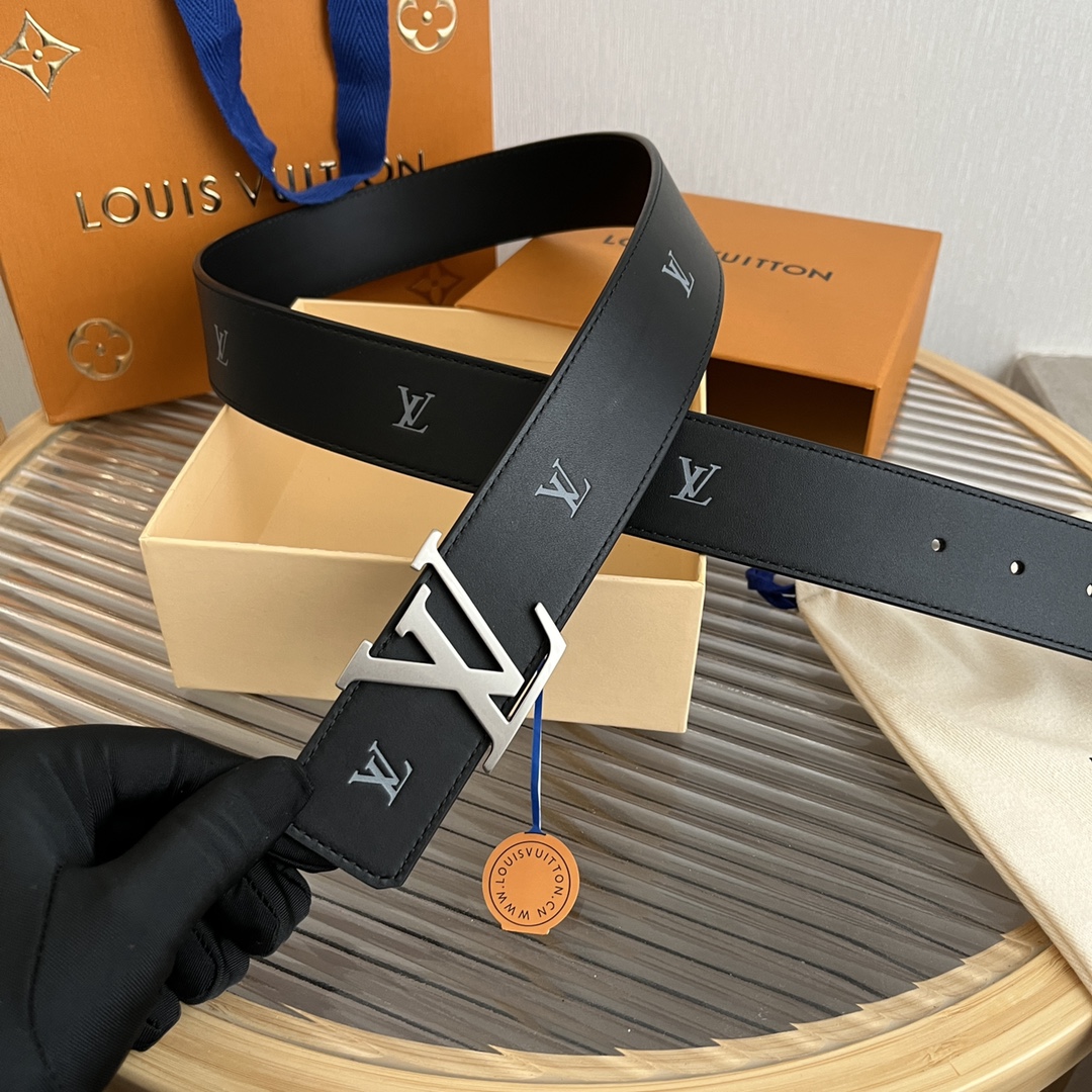 Louis Vuitton LV Premium Reversible Belt