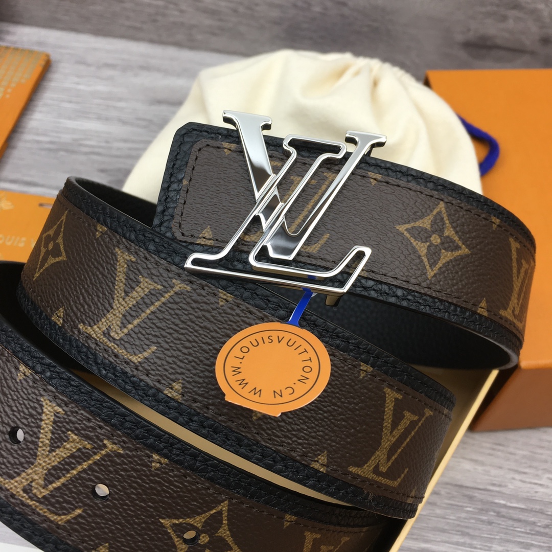 Louis Vuitton Men's Reversible 40mm Belt