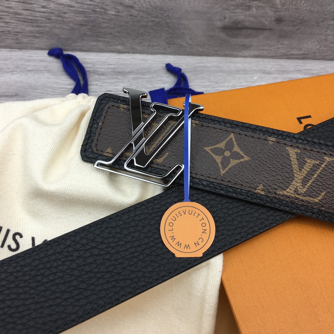 Louis Vuitton Men's Reversible 40mm Belt