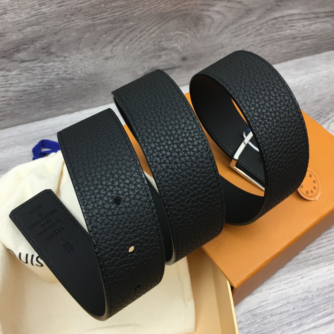 Louis Vuitton Men's Casual 3.5cm Reversible Belt