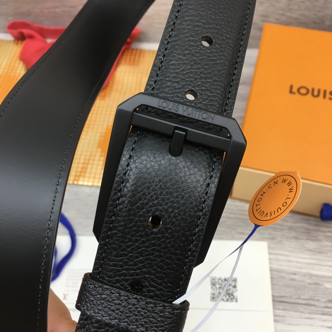 Louis Vuitton Men's New Reversible Belt