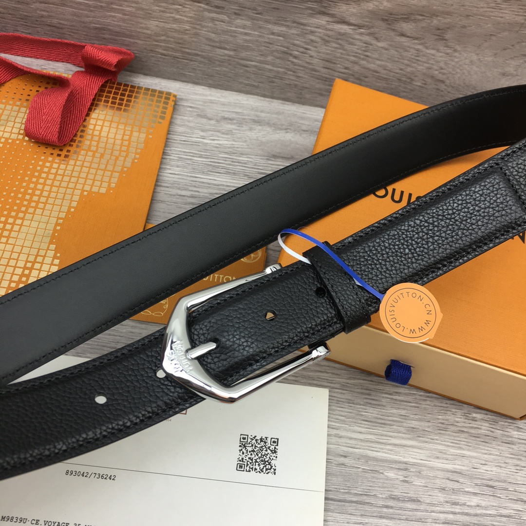 Louis Vuitton Men's New Reversible Belt