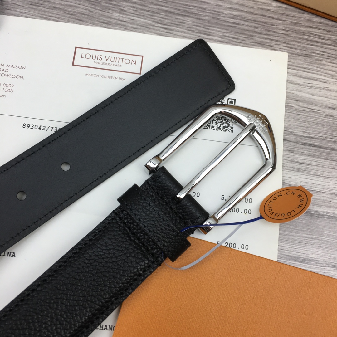 Louis Vuitton Men's New Reversible Belt