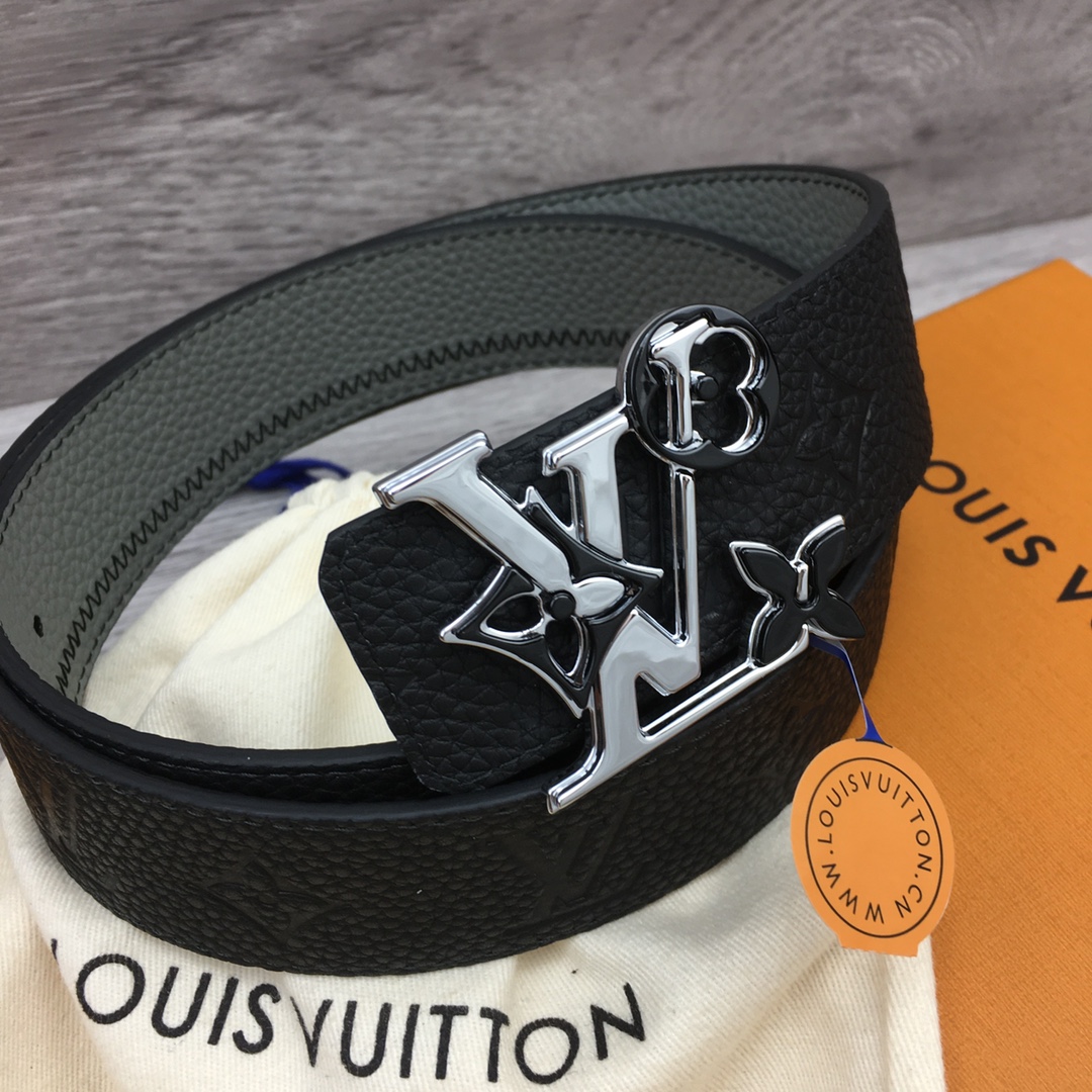 Louis Vuitton Men's New Reversible Belt