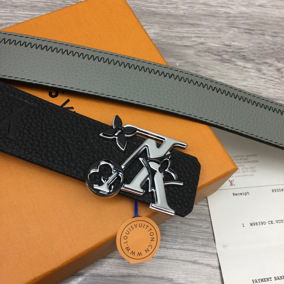 Louis Vuitton Men's New Reversible Belt