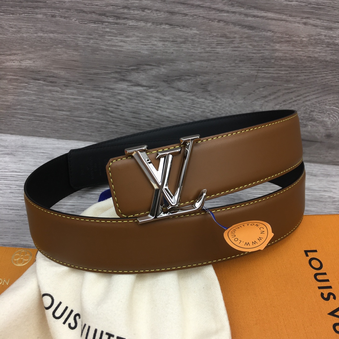 Louis Vuitton Men's New Season Reversible Belt