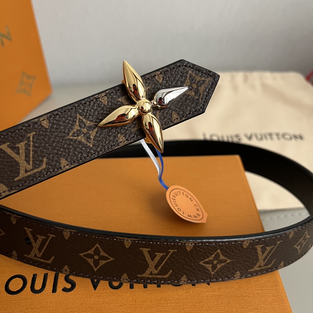 Louis Vuitton LV Women's Reversible Belt