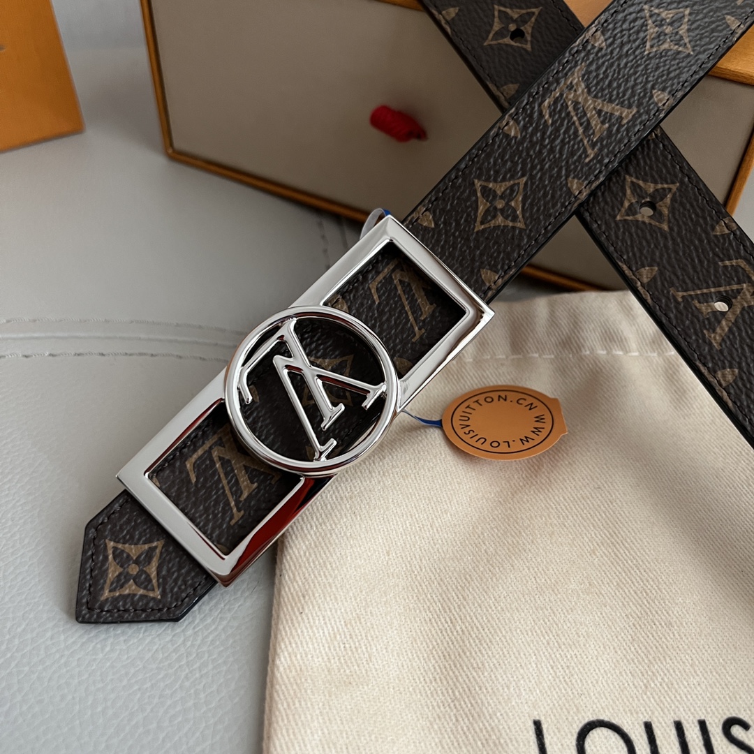 Louis Vuitton LV Women's Reversible Belt