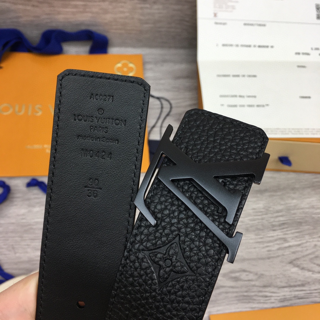 Louis Vuitton LV Reversible 4cm Logo Belt