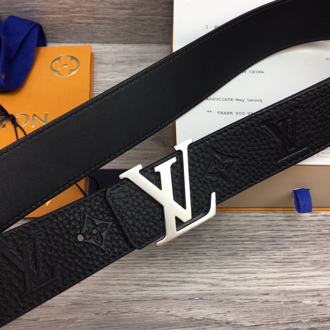 Louis Vuitton LV Reversible 4cm Logo Belt