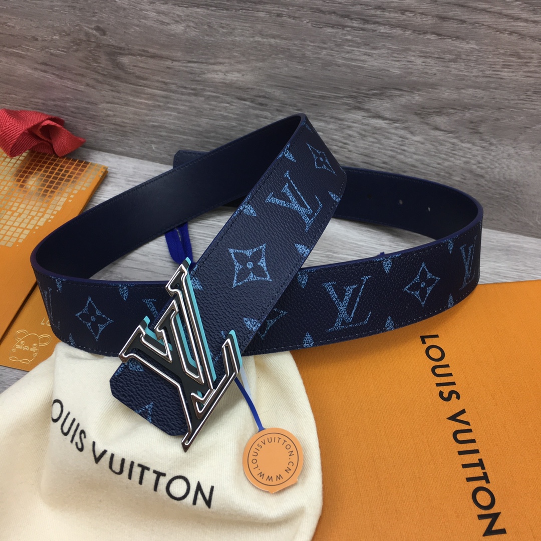 Louis Vuitton LV Custom Gradient Letter 4cm Reversible Belt