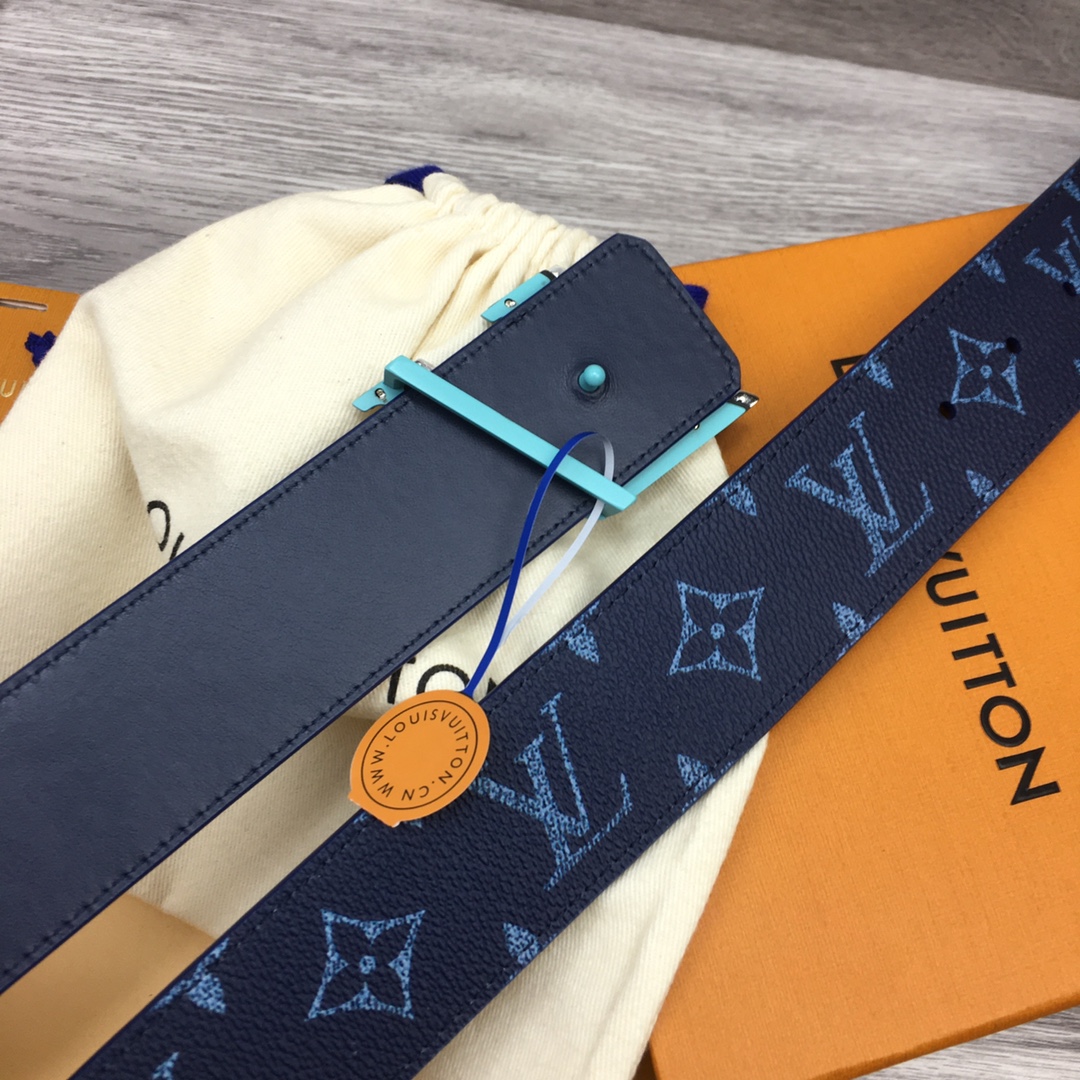 Louis Vuitton LV Custom Gradient Letter 4cm Reversible Belt