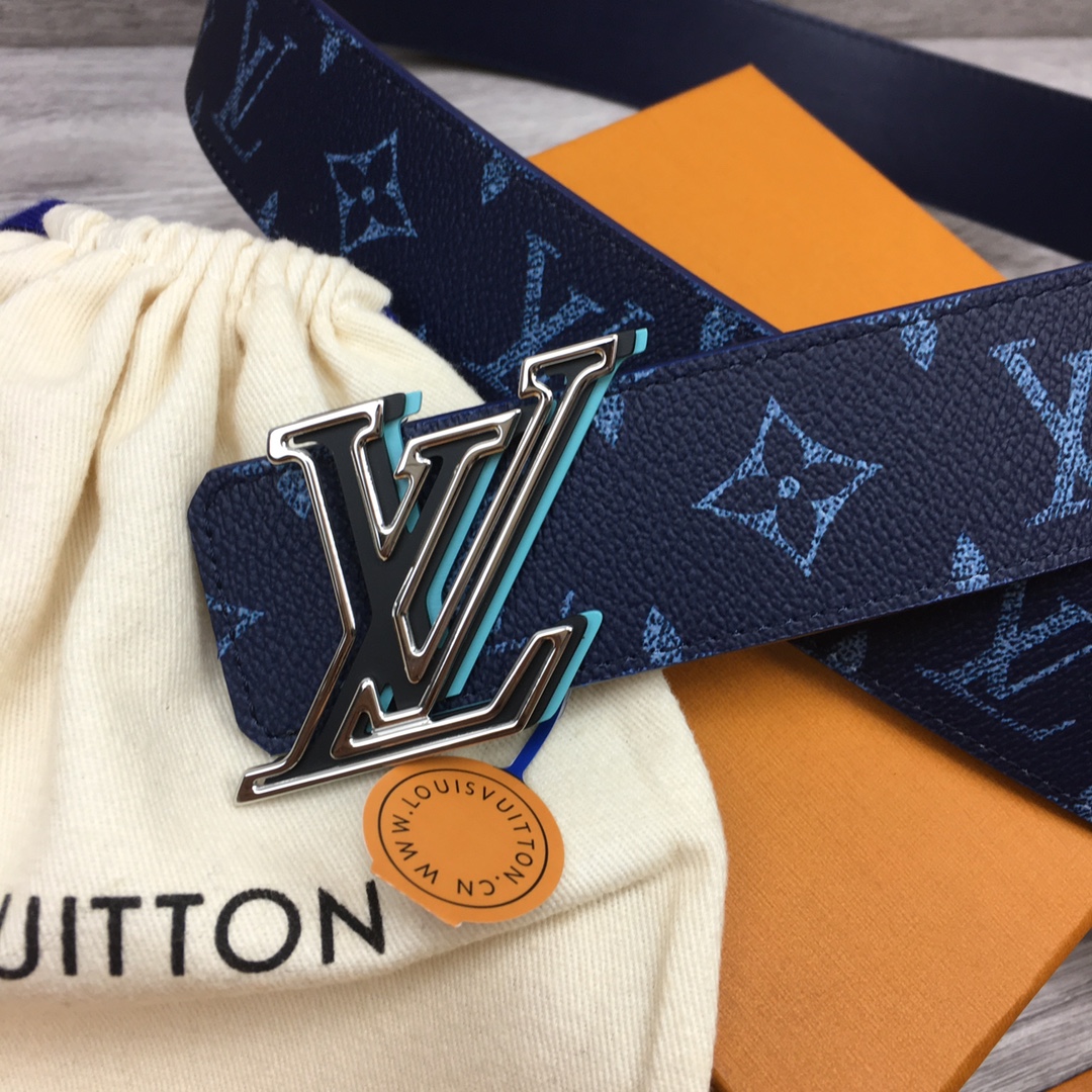 Louis Vuitton LV Custom Gradient Letter 4cm Reversible Belt