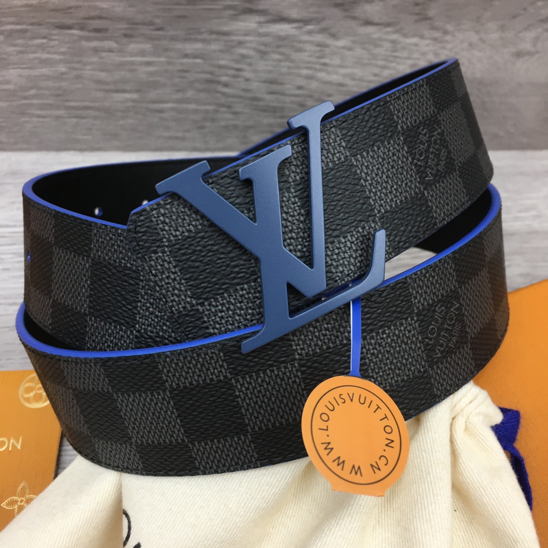  Louis Vuitton LV Reversible 40mm Canvas and Calfskin Belt