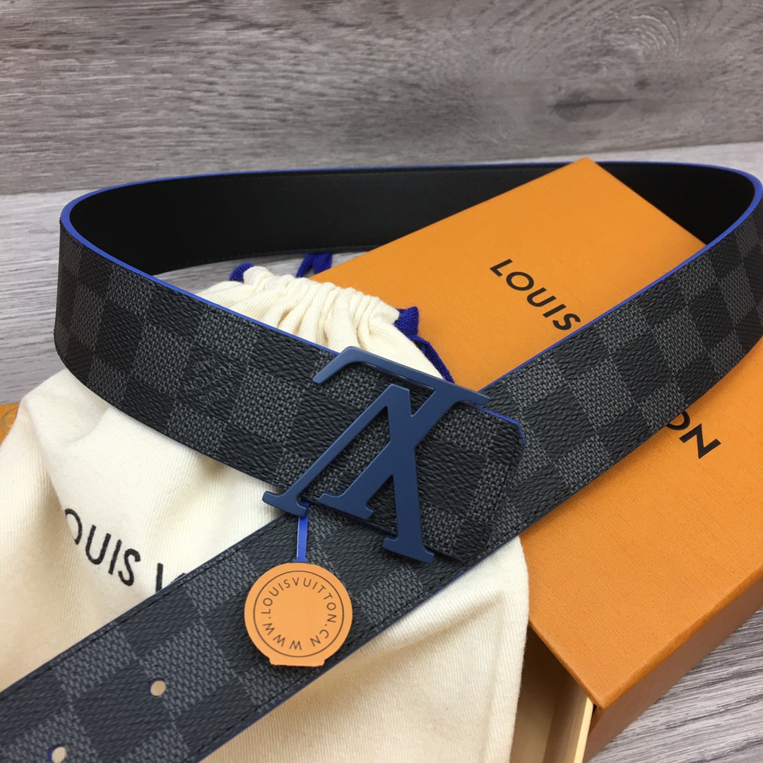  Louis Vuitton LV Reversible 40mm Canvas and Calfskin Belt