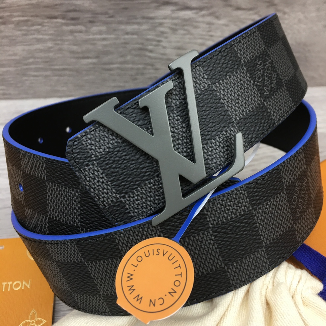  Louis Vuitton LV Reversible 40mm Canvas and Calfskin Belt