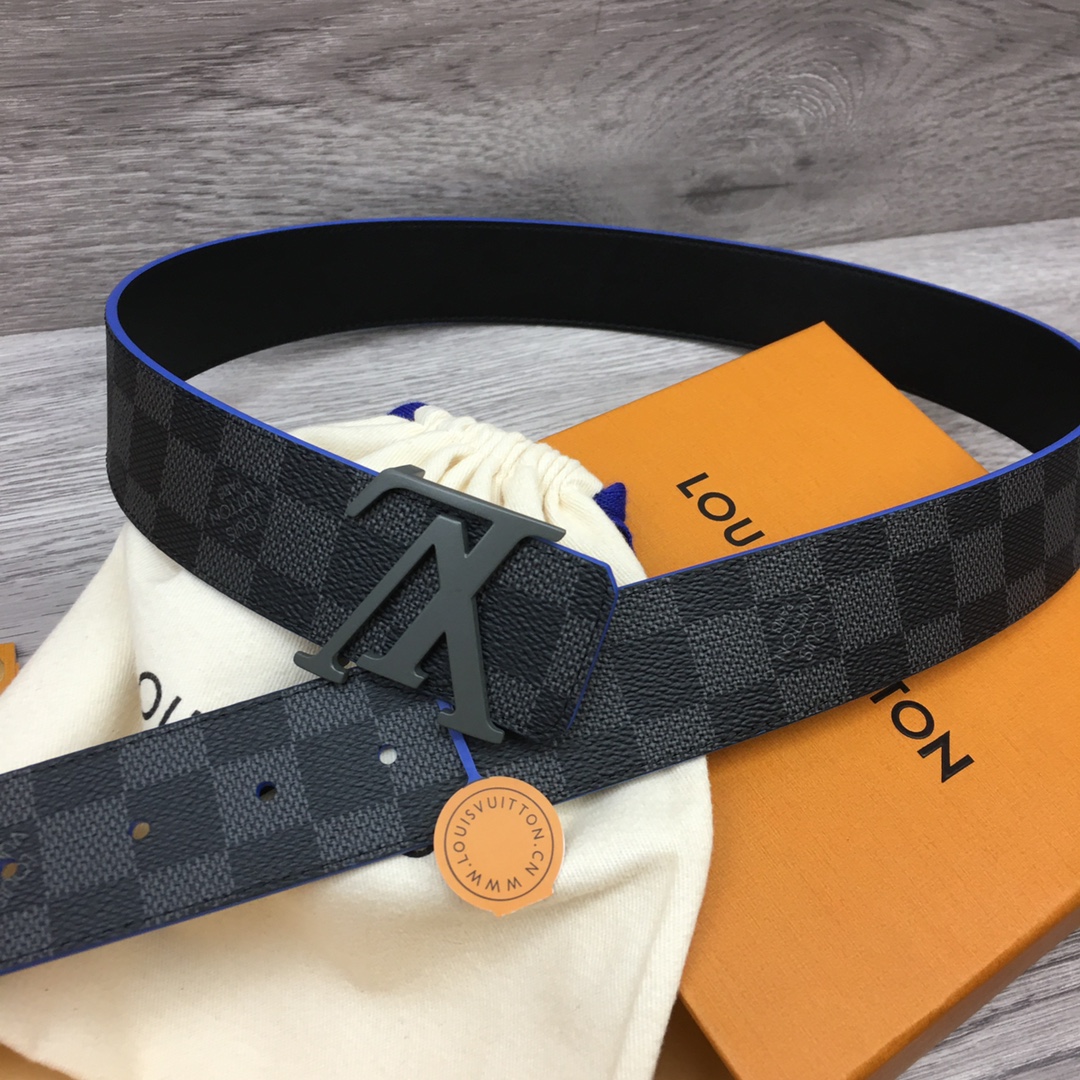  Louis Vuitton LV Reversible 40mm Canvas and Calfskin Belt