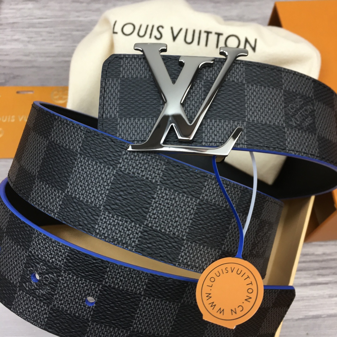  Louis Vuitton LV Reversible 40mm Canvas and Calfskin Belt