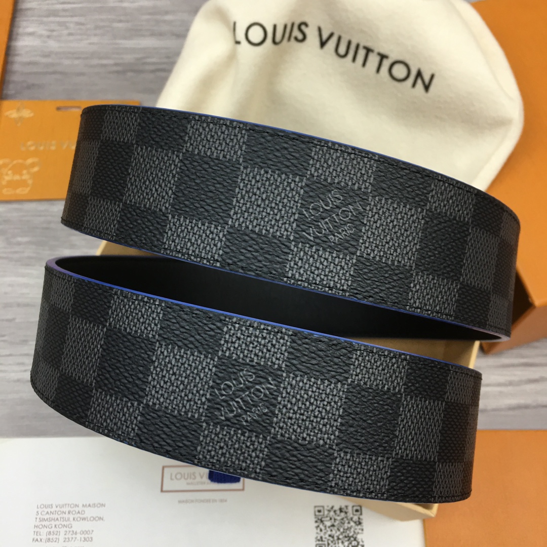  Louis Vuitton LV Reversible 40mm Canvas and Calfskin Belt