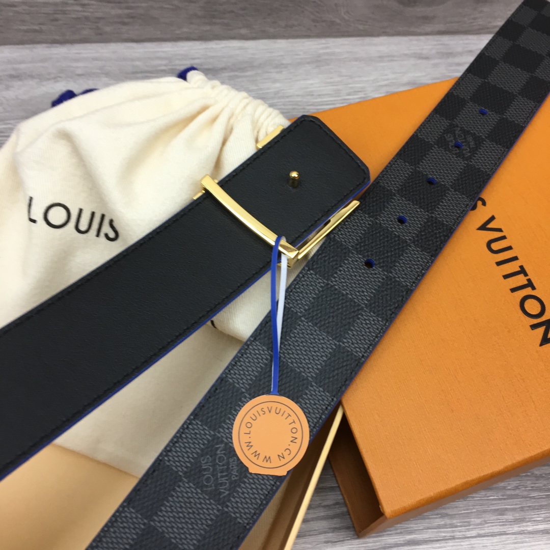  Louis Vuitton LV Reversible 40mm Canvas and Calfskin Belt