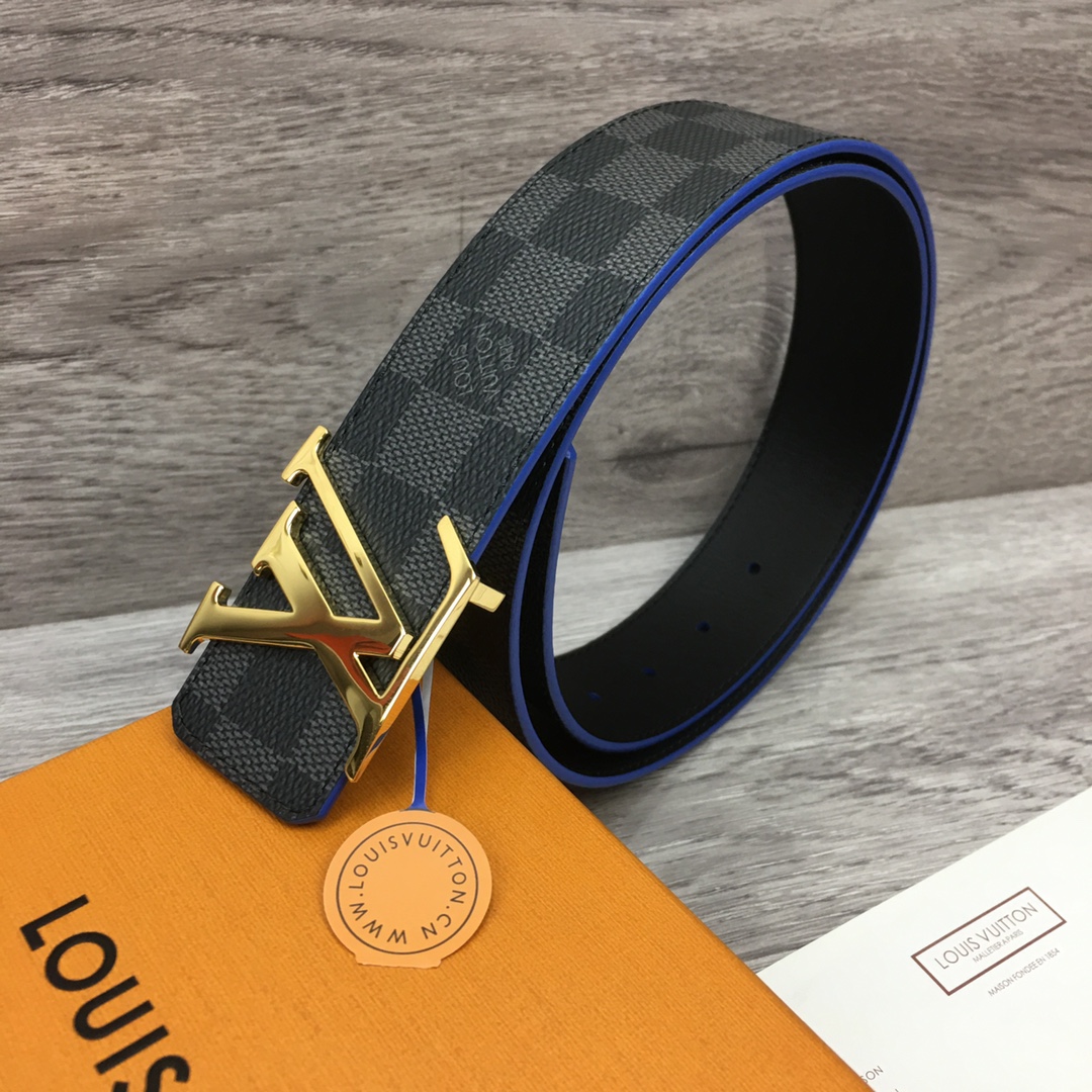  Louis Vuitton LV Reversible 40mm Canvas and Calfskin Belt