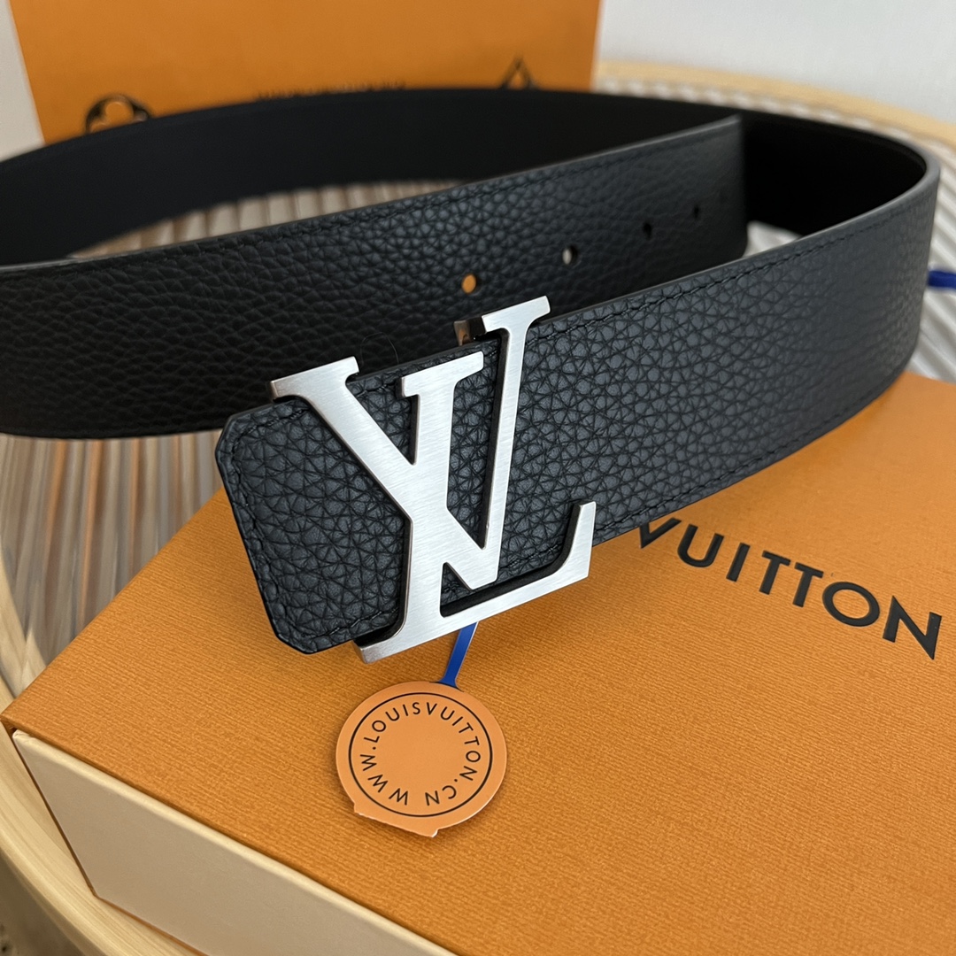 Louis Vuitton LV 4cm Italian Litchi Grain Leather Belt