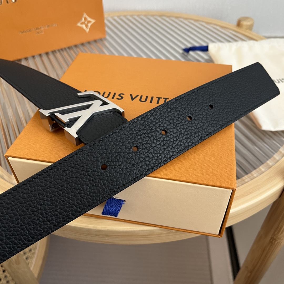 Louis Vuitton LV 4cm Italian Litchi Grain Leather Belt