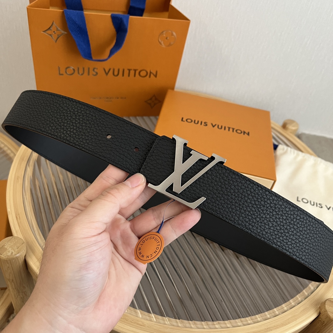 Louis Vuitton LV 4cm Italian Litchi Grain Leather Belt